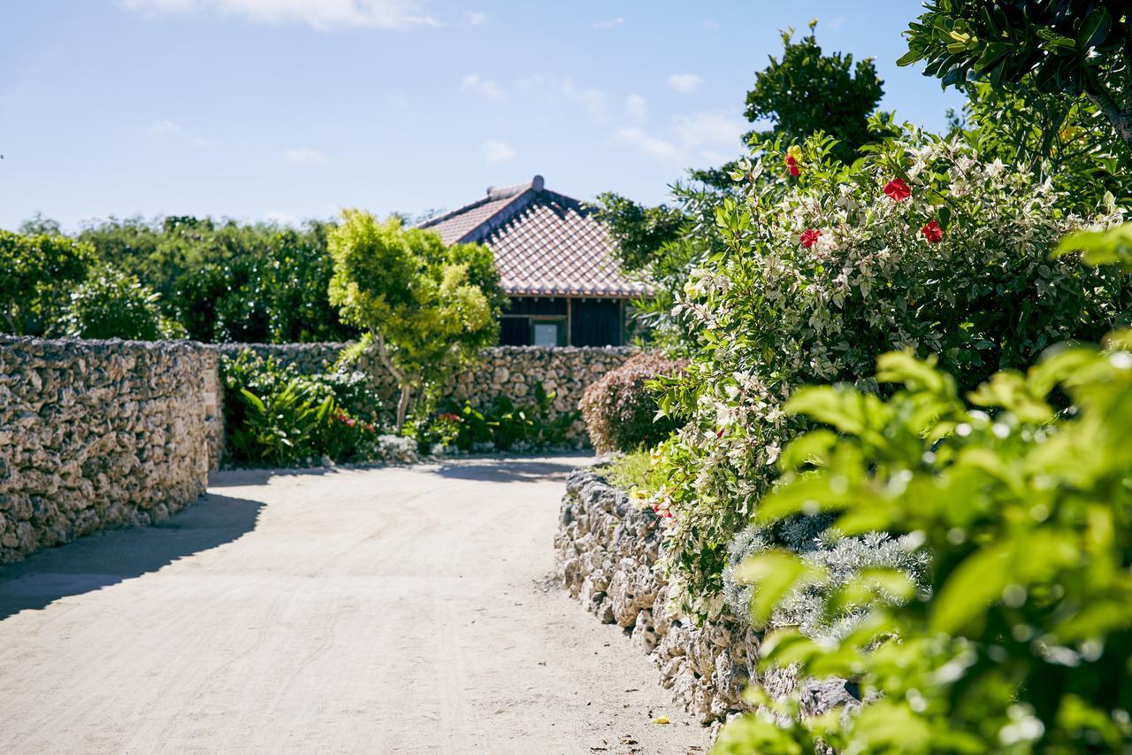 Готель Hoshinoya Taketomi Island Екстер'єр фото